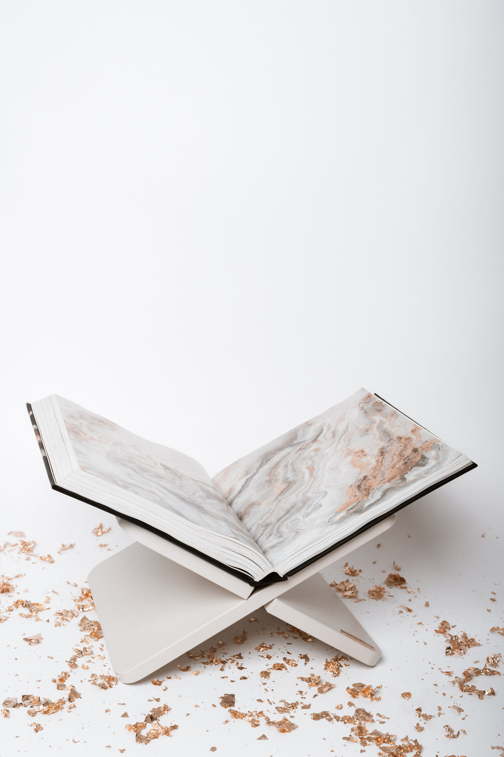 Moodboard Book Stand